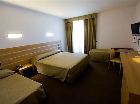 Sporting 4*