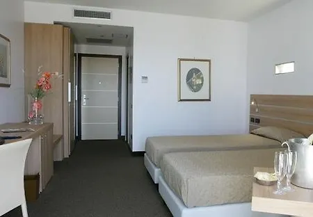Sporting Hotel 4*